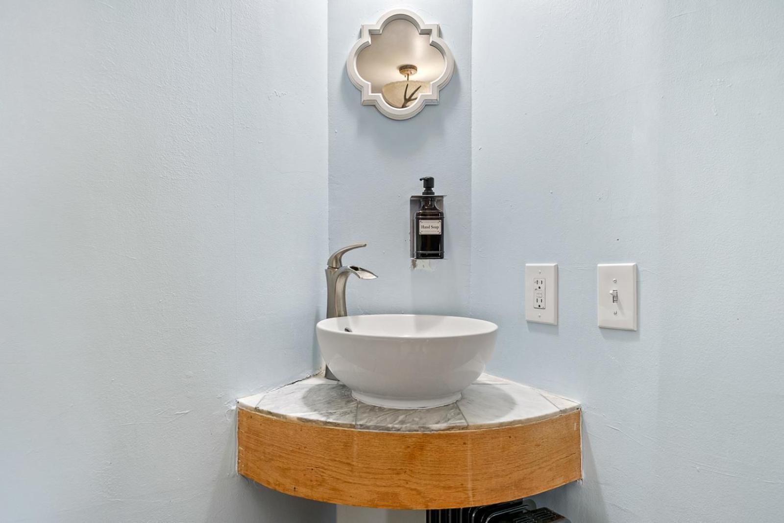 Single Room with Shared Bathroom
